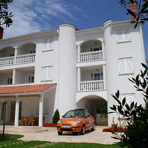 Paloma Blanca Medolino