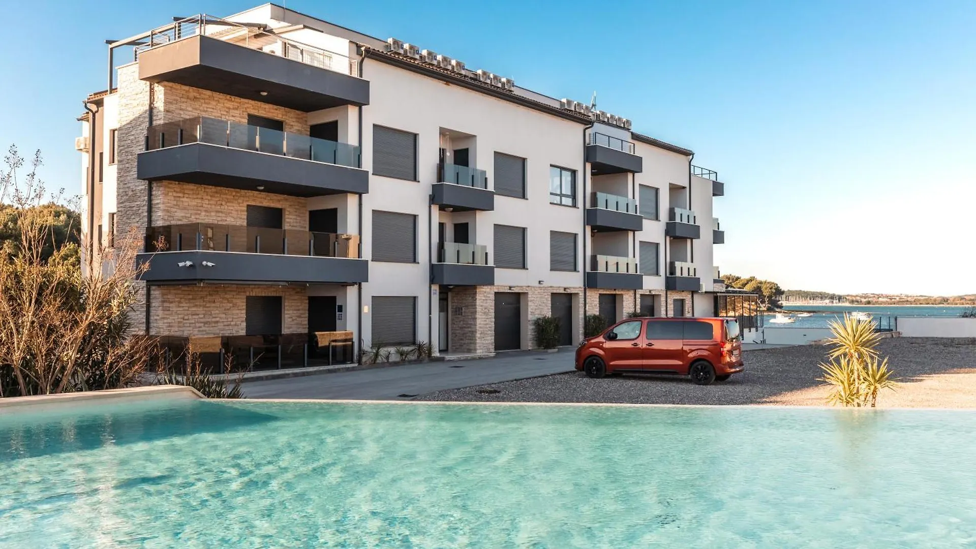 Apartman Danica S Bazenom Medulin